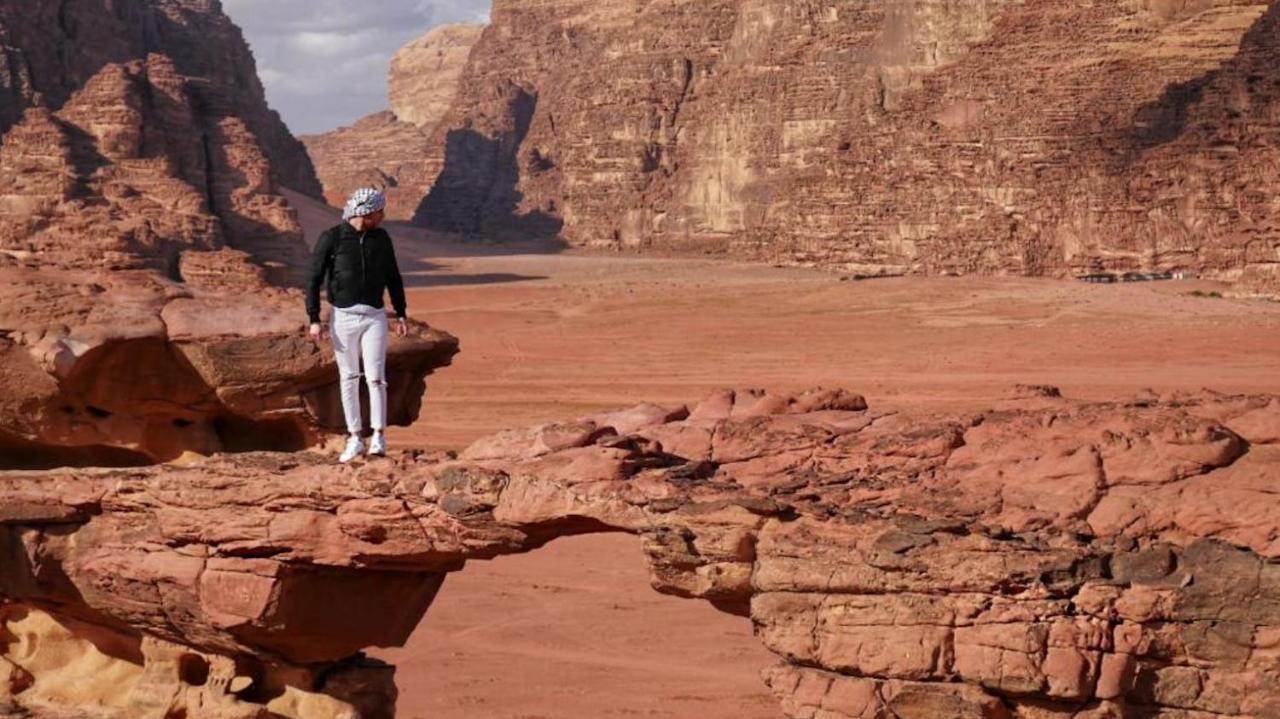 Desert Mars Camp & Tours Wadi Rum Bagian luar foto